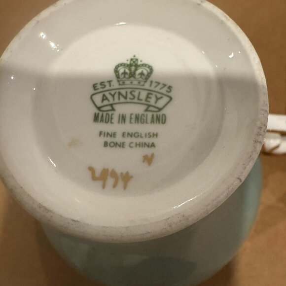 John Aynsley #2974 Bone China Tea Cup and Saucer – Light Blue with Violets - Picture 5 of 9